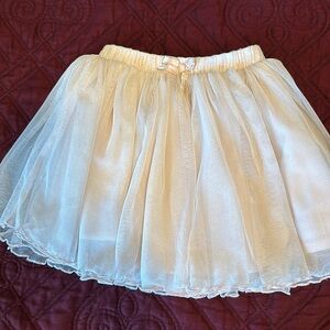 Zara cute tules skirt for little princess. Color light pink. Size 3-4Y cm104